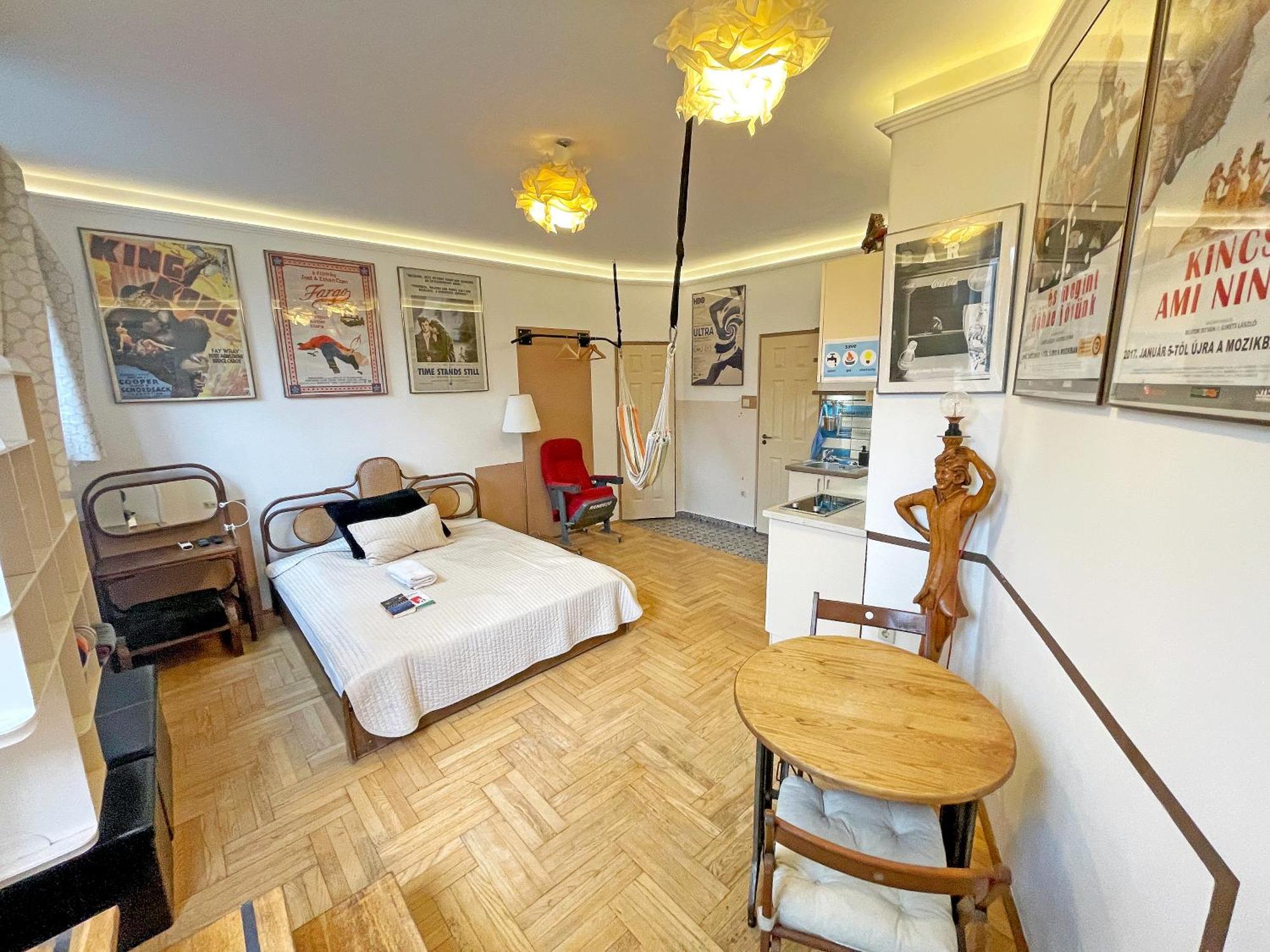 Appartement Film Poster Or Coffee Basement With Terrace Budapest